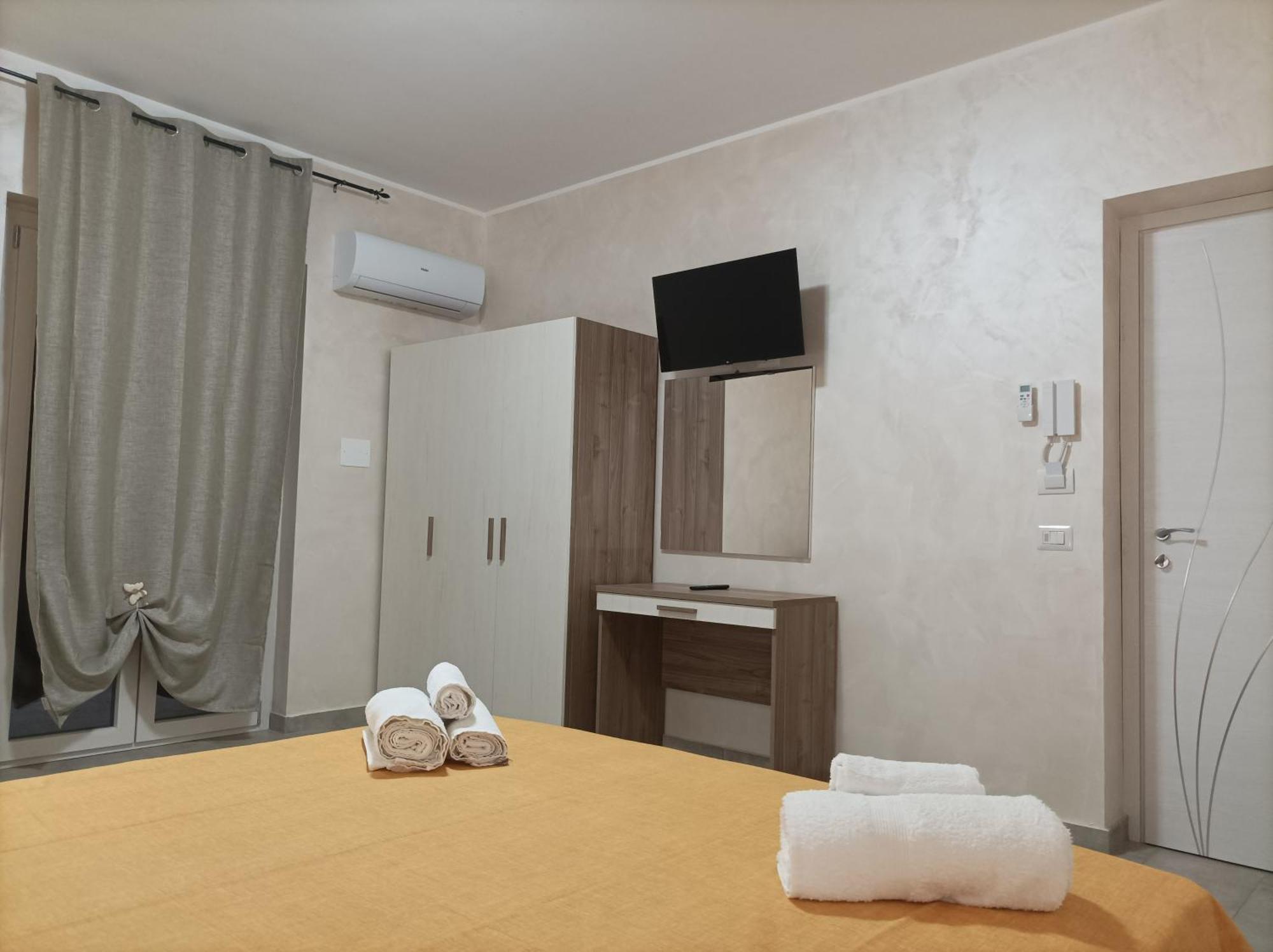 La Playa Del Sol 2 Villa Санта Доменика Екстериор снимка